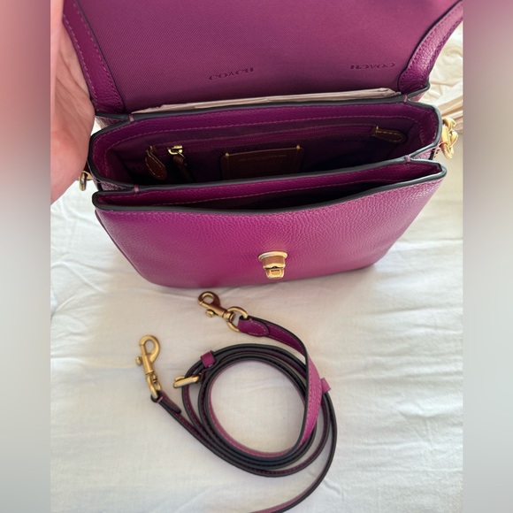 Coach Cassie 19 - Picture 2 of 6